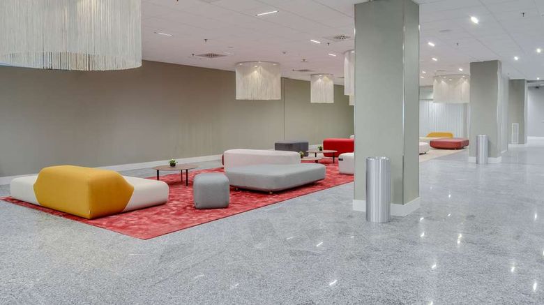 <b>NH Milano Congress Centre Lobby</b>. Images powered by <a href="https://iceportal.shijigroup.com/" title="IcePortal" target="_blank">IcePortal</a>.