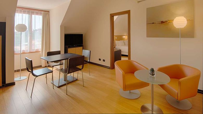 <b>NH Milano 2 Residence Room</b>. Images powered by <a href="https://iceportal.shijigroup.com/" title="IcePortal" target="_blank">IcePortal</a>.