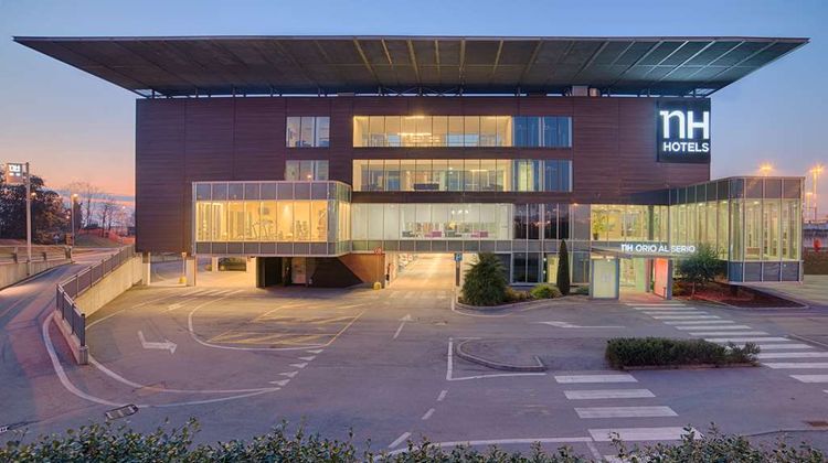 NH Orio al Serio Airport Exterior