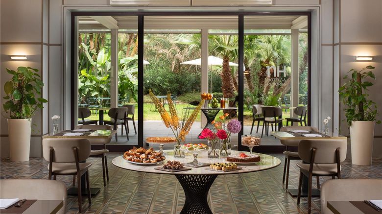 <b>NH Palermo Restaurant</b>. Images powered by <a href="https://iceportal.shijigroup.com/" title="IcePortal" target="_blank">IcePortal</a>.