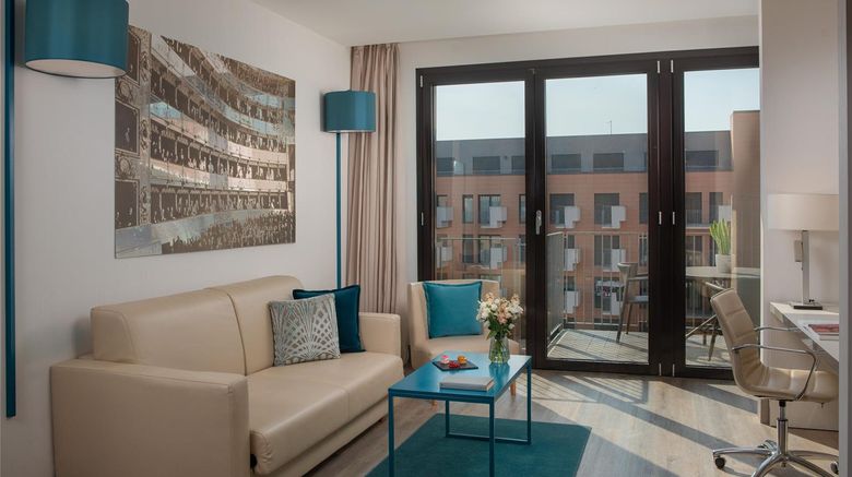 <b>NH Parma Room</b>. Images powered by <a href="https://iceportal.shijigroup.com/" title="IcePortal" target="_blank">IcePortal</a>.