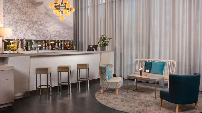 <b>NH Parma Lobby</b>. Images powered by <a href="https://iceportal.shijigroup.com/" title="IcePortal" target="_blank">IcePortal</a>.