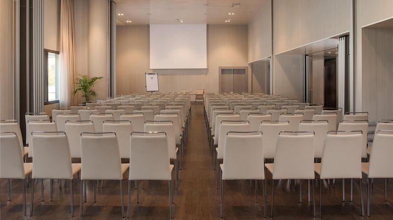 <b>NH Parma Meeting</b>. Images powered by <a href="https://iceportal.shijigroup.com/" title="IcePortal" target="_blank">IcePortal</a>.