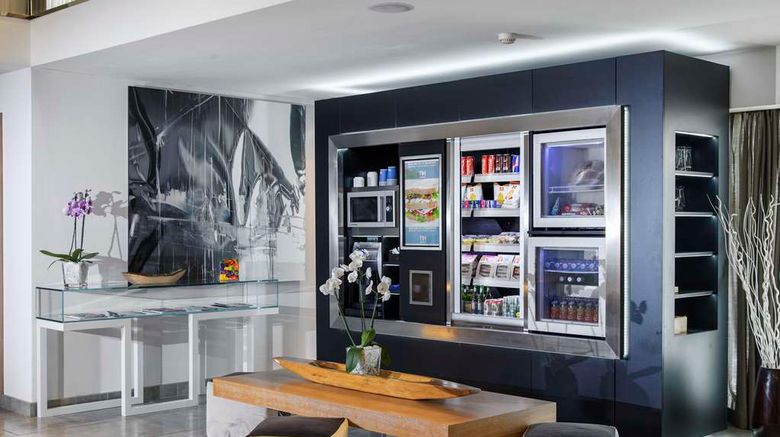<b>NH Pisa Lobby</b>. Images powered by <a href="https://iceportal.shijigroup.com/" title="IcePortal" target="_blank">IcePortal</a>.