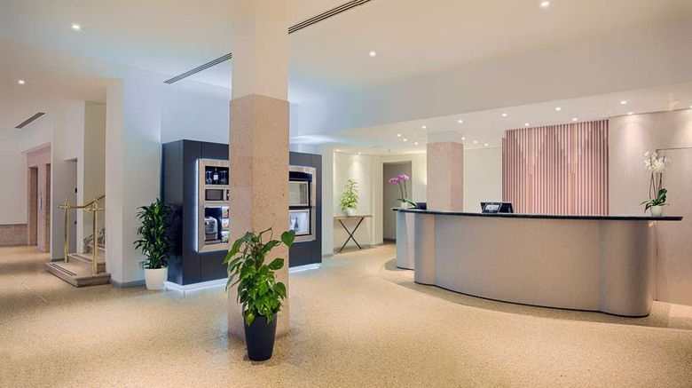 <b>NH Ravenna Lobby</b>. Images powered by <a href="https://iceportal.shijigroup.com/" title="IcePortal" target="_blank">IcePortal</a>.