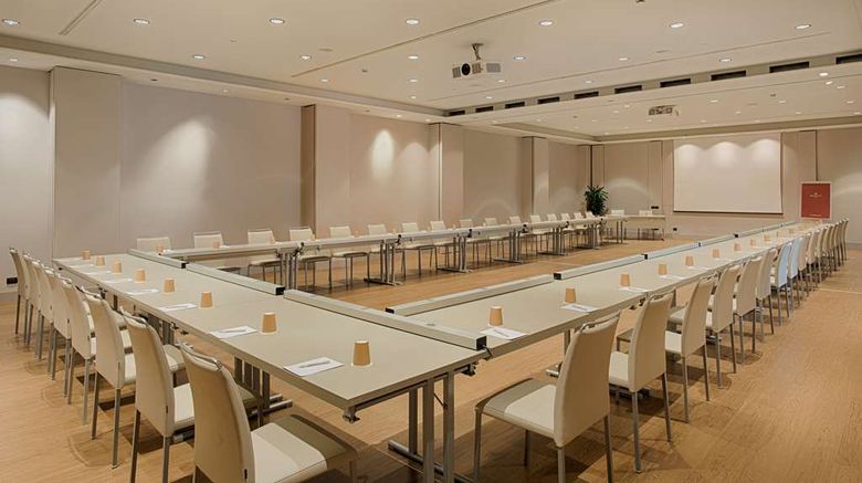 <b>NH Collection Roma Centro Meeting</b>. Images powered by <a href="https://iceportal.shijigroup.com/" title="IcePortal" target="_blank">IcePortal</a>.