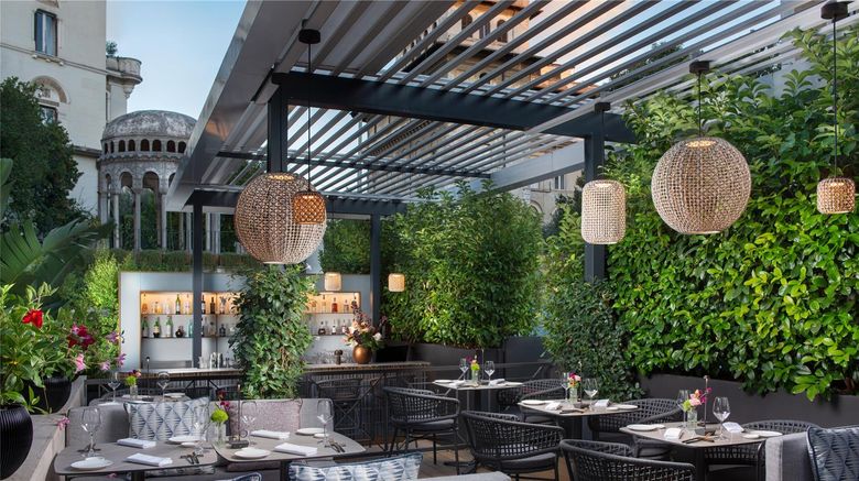 <b>NH Collection Roma Centro Restaurant</b>. Images powered by <a href="https://iceportal.shijigroup.com/" title="IcePortal" target="_blank">IcePortal</a>.