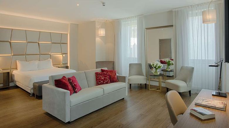 <b>NH Collection Roma Centro Suite</b>. Images powered by <a href="https://iceportal.shijigroup.com/" title="IcePortal" target="_blank">IcePortal</a>.