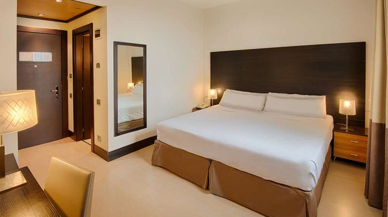 <b>NH Siena Room</b>. Images powered by <a href="https://iceportal.shijigroup.com/" title="IcePortal" target="_blank">IcePortal</a>.