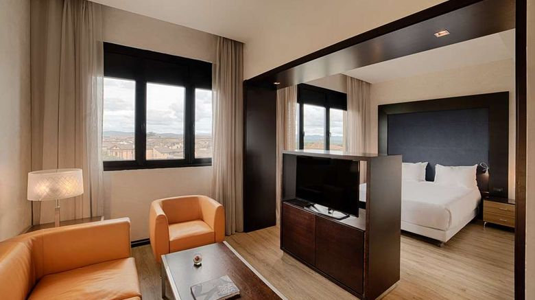 <b>NH Siena Room</b>. Images powered by <a href="https://iceportal.shijigroup.com/" title="IcePortal" target="_blank">IcePortal</a>.