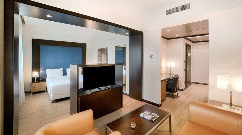 <b>NH Siena Room</b>. Images powered by <a href="https://iceportal.shijigroup.com/" title="IcePortal" target="_blank">IcePortal</a>.