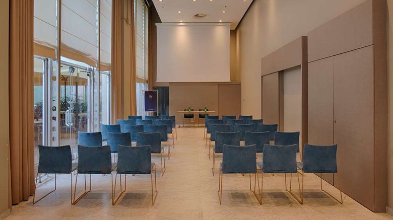 <b>NH Torino Lingotto Congress Meeting</b>. Images powered by <a href="https://iceportal.shijigroup.com/" title="IcePortal" target="_blank">IcePortal</a>.