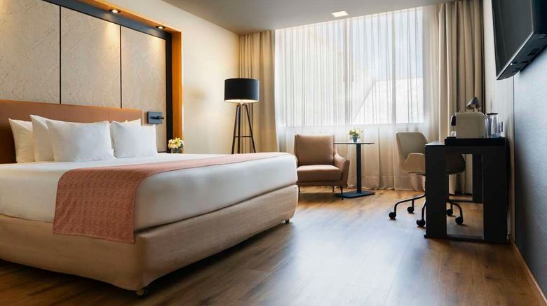 <b>NH Collection Mexico City Airport T2 Suite</b>. Images powered by <a href="https://iceportal.shijigroup.com/" title="IcePortal" target="_blank">IcePortal</a>.