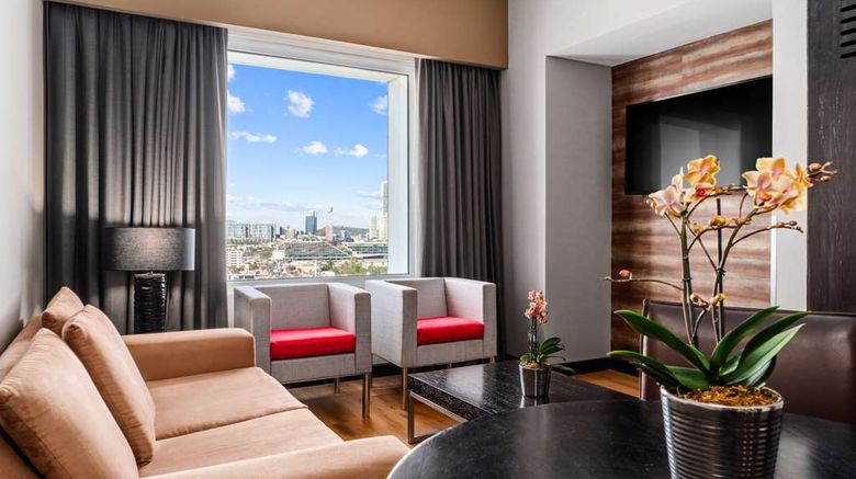 <b>NH Collection Monterrey San Pedro Suite</b>. Images powered by <a href="https://iceportal.shijigroup.com/" title="IcePortal" target="_blank">IcePortal</a>.