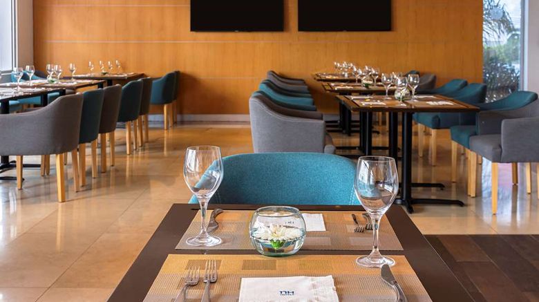 <b>NH Queretaro Restaurant</b>. Images powered by <a href="https://iceportal.shijigroup.com/" title="IcePortal" target="_blank">IcePortal</a>.