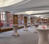 NH Amsterdam Caransa Lobby