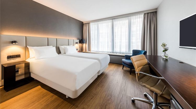 NH Amsterdam Caransa Room