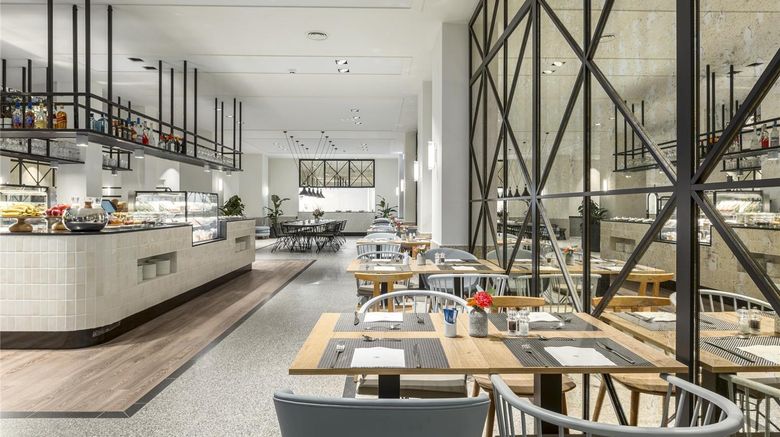 <b>NH City Centre Amsterdam Room</b>. Images powered by <a href="https://iceportal.shijigroup.com/" title="IcePortal" target="_blank">IcePortal</a>.