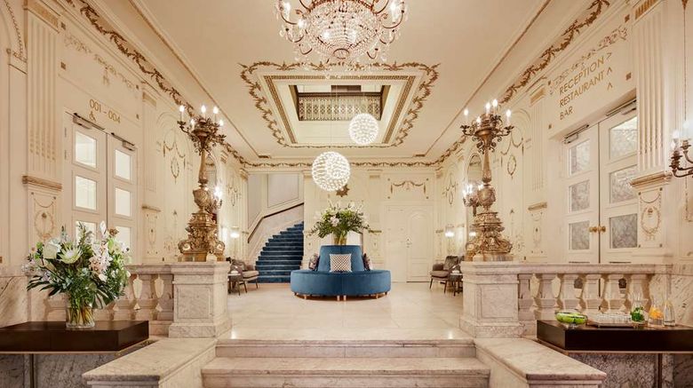 <b>Tivoli Doelen Amsterdam Hotel Lobby</b>. Images powered by <a href="https://iceportal.shijigroup.com/" title="IcePortal" target="_blank">IcePortal</a>.
