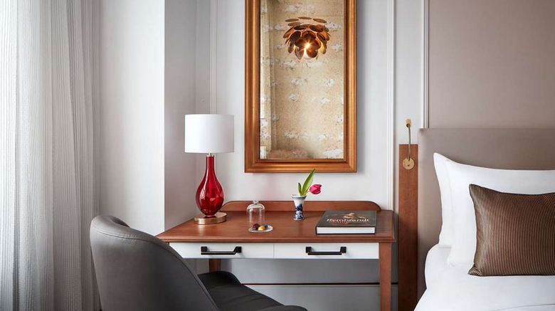 <b>Tivoli Doelen Amsterdam Hotel Room</b>. Images powered by <a href="https://iceportal.shijigroup.com/" title="IcePortal" target="_blank">IcePortal</a>.