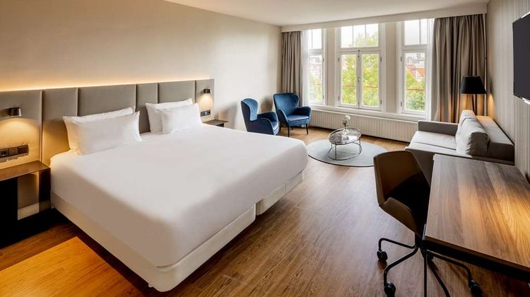 NH Amsterdam Schiller Room