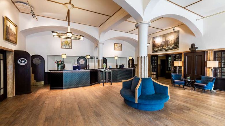 <b>NH Amsterdam Schiller Lobby</b>. Images powered by <a href="https://iceportal.shijigroup.com/" title="IcePortal" target="_blank">IcePortal</a>.