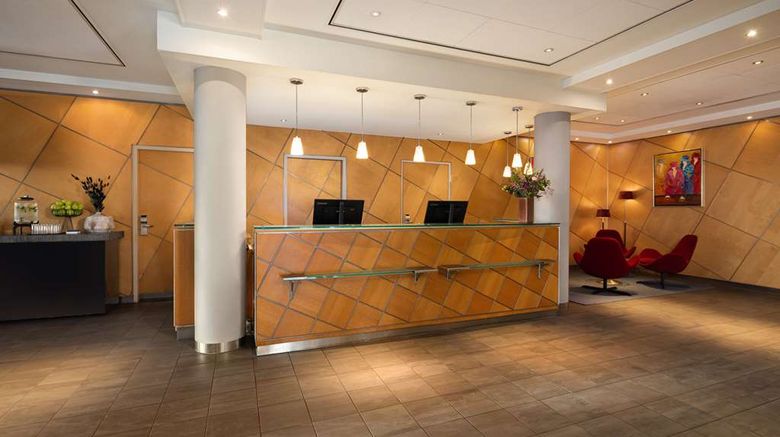 <b>NH Groningen Lobby</b>. Images powered by <a href="https://iceportal.shijigroup.com/" title="IcePortal" target="_blank">IcePortal</a>.