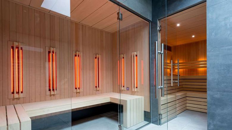 <b>NH Amsterdam Schiphol Airport Spa</b>. Images powered by <a href="https://iceportal.shijigroup.com/" title="IcePortal" target="_blank">IcePortal</a>.