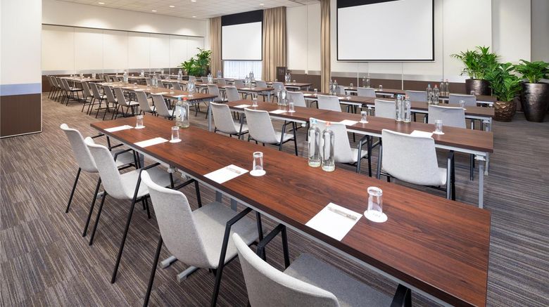 <b>NH Amsterdam Schiphol Airport Meeting</b>. Images powered by <a href="https://iceportal.shijigroup.com/" title="IcePortal" target="_blank">IcePortal</a>.