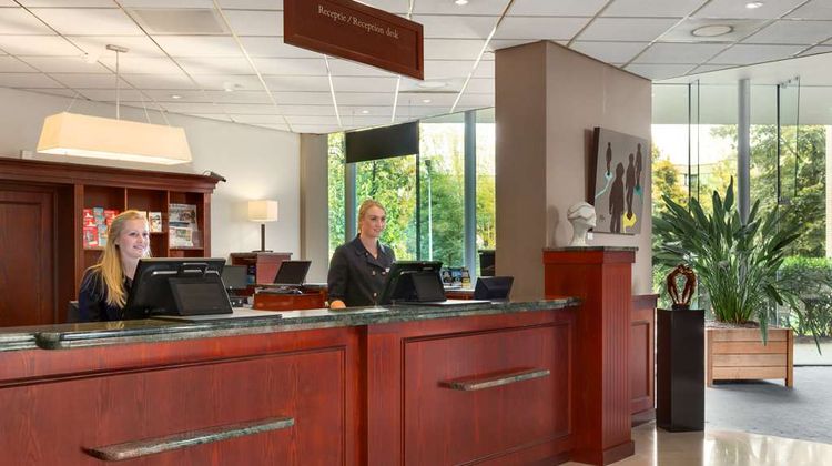 NH Maastricht Lobby