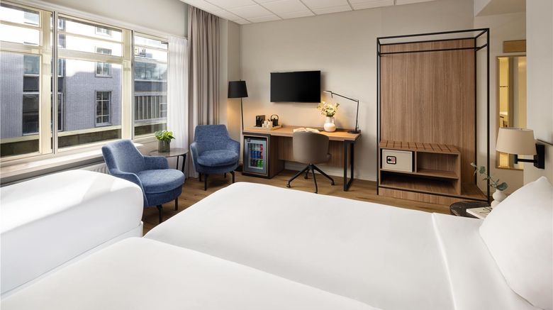 <b>NH Atlanta Rotterdam Suite</b>. Images powered by <a href="https://iceportal.shijigroup.com/" title="IcePortal" target="_blank">IcePortal</a>.
