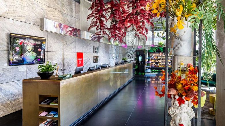 <b>nhow Rotterdam Lobby</b>. Images powered by <a href="https://iceportal.shijigroup.com/" title="IcePortal" target="_blank">IcePortal</a>.