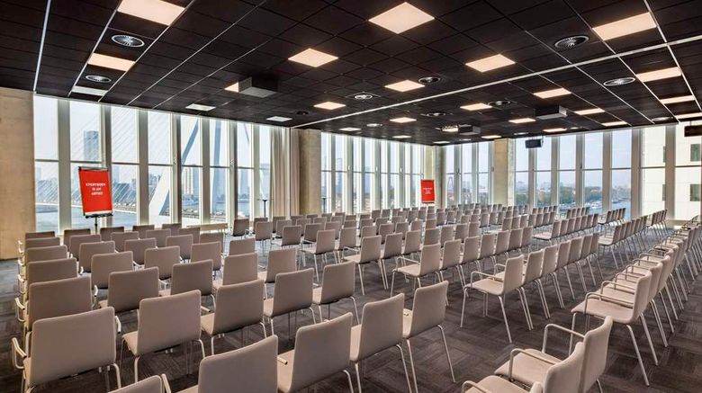 <b>nhow Rotterdam Meeting</b>. Images powered by <a href="https://iceportal.shijigroup.com/" title="IcePortal" target="_blank">IcePortal</a>.