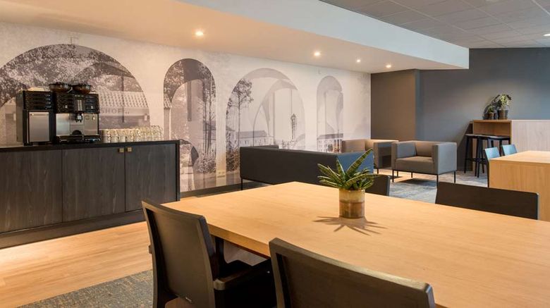 <b>NH Eindhoven Conference Centre Koningsho Lobby</b>. Images powered by <a href="https://iceportal.shijigroup.com/" title="IcePortal" target="_blank">IcePortal</a>.