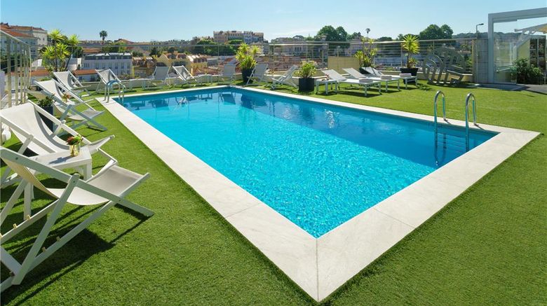 <b>NH Collection Lisboa Liberdade Pool</b>. Images powered by <a href="https://iceportal.shijigroup.com/" title="IcePortal" target="_blank">IcePortal</a>.