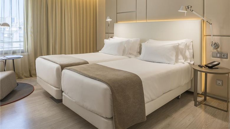 <b>NH Collection Lisboa Liberdade Room</b>. Images powered by <a href="https://iceportal.shijigroup.com/" title="IcePortal" target="_blank">IcePortal</a>.