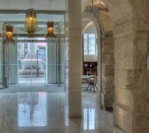 NH Collection Porto Batalha Lobby