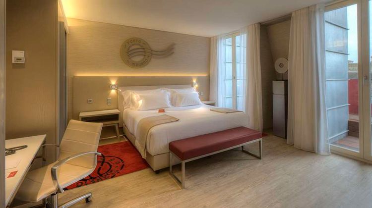 NH Collection Porto Batalha Room