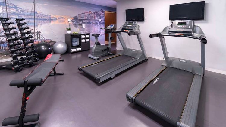 NH Collection Porto Batalha Health