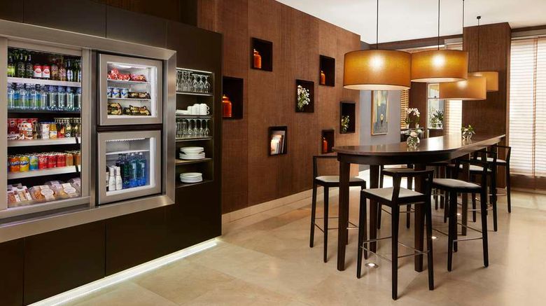 <b>NH Alcorcon Lobby</b>. Images powered by <a href="https://iceportal.shijigroup.com/" title="IcePortal" target="_blank">IcePortal</a>.