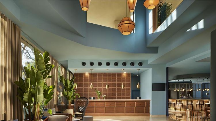 NH Alicante Lobby