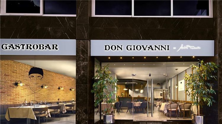 NH Barcelona Stadium Restaurant