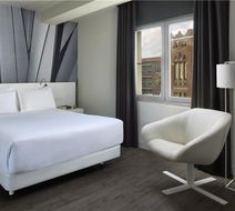 NH Barcelona Stadium Room