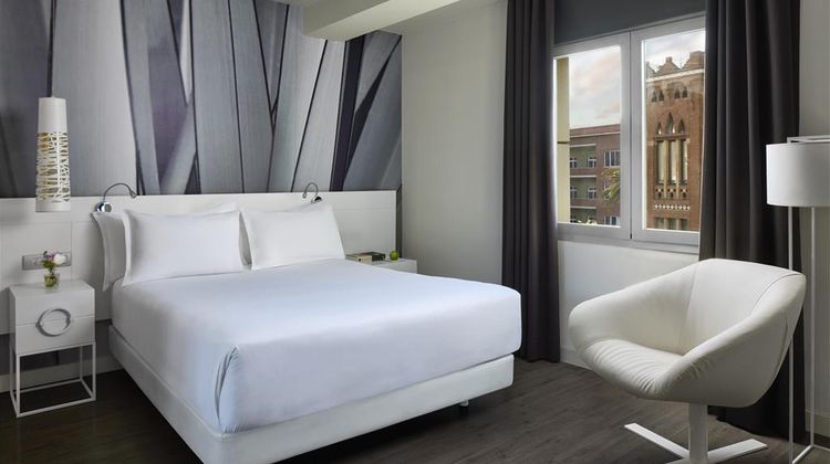 NH Barcelona Stadium Room