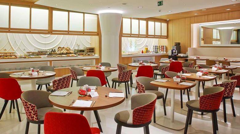 <b>NH Collection Gran Hotel Calderon Restaurant</b>. Images powered by <a href="https://iceportal.shijigroup.com/" title="IcePortal" target="_blank">IcePortal</a>.