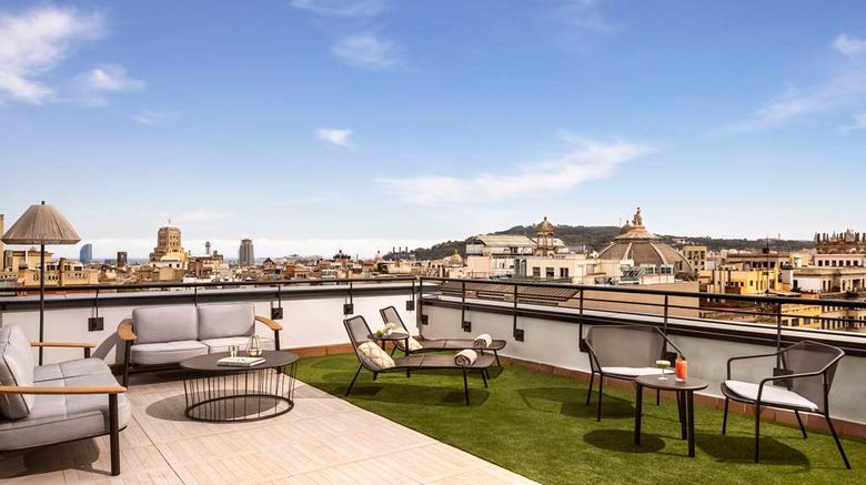 <b>NH Collection Gran Hotel Calderon Suite</b>. Images powered by <a href="https://iceportal.shijigroup.com/" title="IcePortal" target="_blank">IcePortal</a>.