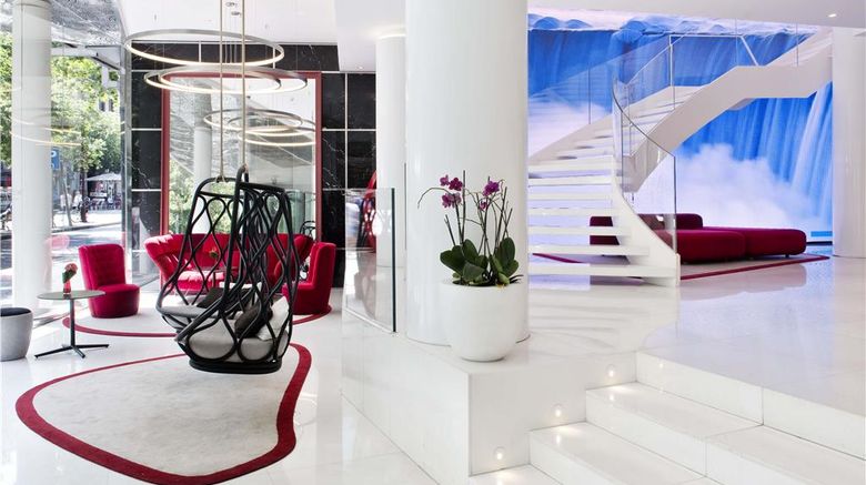<b>NH Collection Gran Hotel Calderon Lobby</b>. Images powered by <a href="https://iceportal.shijigroup.com/" title="IcePortal" target="_blank">IcePortal</a>.
