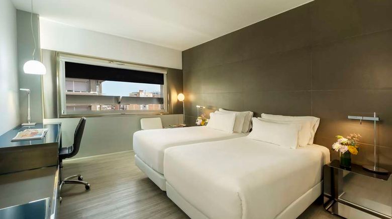 <b>NH Collection Barcelona Constanza Suite</b>. Images powered by <a href="https://iceportal.shijigroup.com/" title="IcePortal" target="_blank">IcePortal</a>.