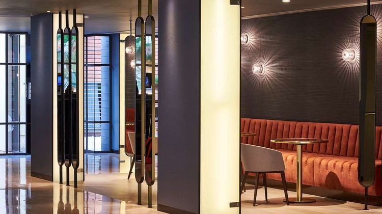 NH Sants Barcelona Lobby