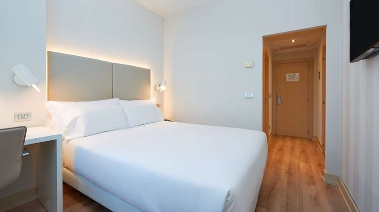 <b>NH Bilbao Deusto Room</b>. Images powered by <a href="https://iceportal.shijigroup.com/" title="IcePortal" target="_blank">IcePortal</a>.